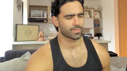 bradleymartin7 online show from October 18, 2025, 3:35 pm