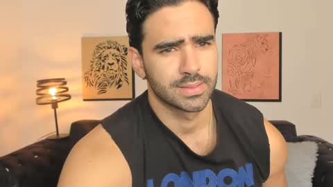 bradleymartin7 online show from April 7, 2026, 2:06 pm