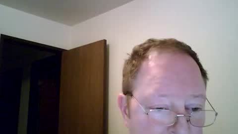 bradybunchfan1 online show from April 5, 2026, 11:51 am