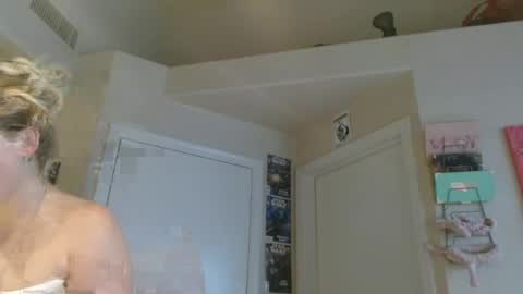 i am a naughty jedi knight online show from June 18, 2026, 2:10 pm