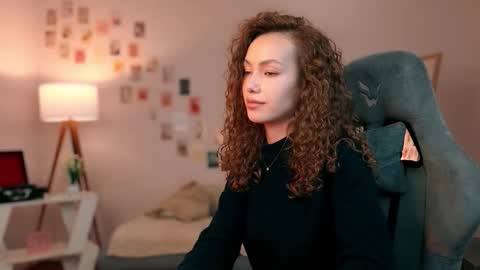 Snapshot of branchwithflowers chatting on October 3, 2025, 1:41 pm Lilly online show from October 3, 2025, 1:41 pm