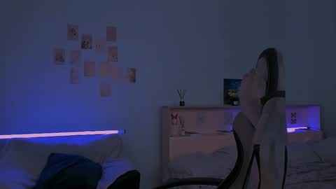 Snapshot of branchwithflowers chatting on November 15, 2025, 6:55 am Lilly online show from November 15, 2025, 6:55 am