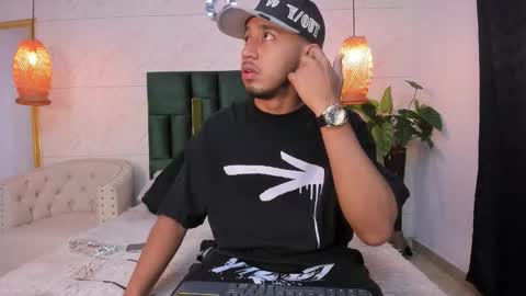 Brand  online show from November 25, 2025, 11:21 am