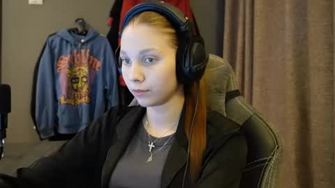 Alice online show from November 17, 2025, 3:18 pm