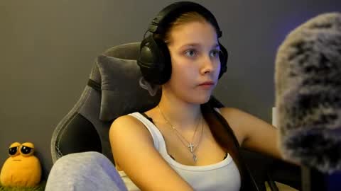 Alice online show from December 22, 2025, 2:47 pm