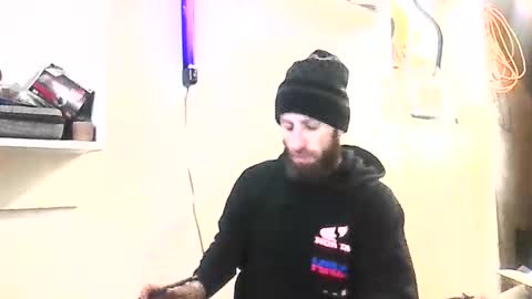 brandonchampagne7 online show from November 14, 2025, 9:41 am