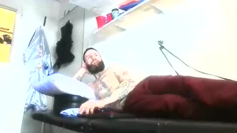 brandonchampagne7 online show from November 23, 2025, 8:58 am