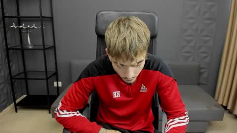 Snapshot of brandontatex chatting on October 9, 2025, 10:46 am BrandonTateX online show from October 9, 2025, 10:46 am