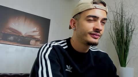 Snapshot of brandontatex chatting on October 16, 2025, 4:46 am BrandonTateX online show from October 16, 2025, 4:46 am