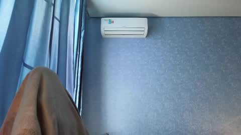 Belle  online show from October 17, 2025, 3:31 am