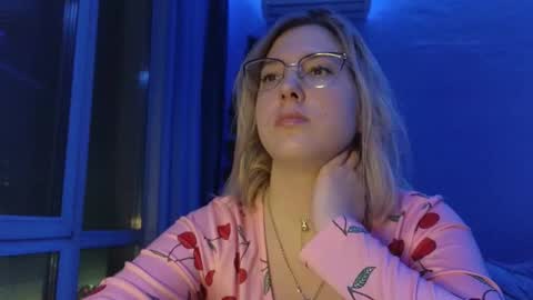 Belle  online show from January 11, 2026, 1:27 pm