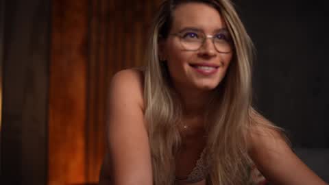 Snapshot of brandywhite chatting on January 24, 2025, 4:59 am Alex online show from January 24, 2025, 4:59 am