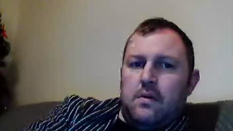 Snapshot of brasso1982 chatting on December 24, 2024, 7:06 am willywinker online show from December 24, 2024, 7:06 am