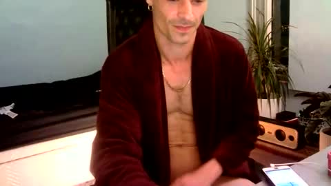 Snapshot of bratdownunder chatting on September 13, 2025, 2:44 am Bratdownunder online show from September 13, 2025, 2:44 am