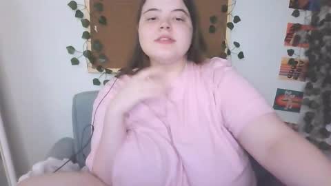 Snapshot of brattyprincess_emma chatting on October 11, 2025, 6:39 pm Emma online show from October 11, 2025, 6:39 pm
