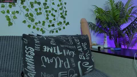 Johny Bravo online show from November 20, 2025, 2:06 pm