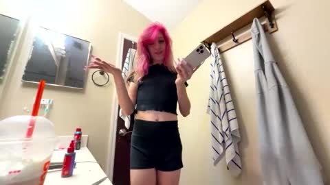 bray19509 online show from December 19, 2025, 5:53 pm