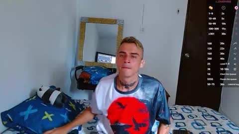 Snapshot of bray_hotboy chatting on November 15, 2025, 7:10 pm Bray Hotboy online show from November 15, 2025, 7:10 pm