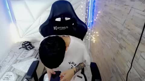 BRAYAN online show from December 3, 2024, 2:27 pm