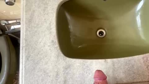 brazilianb0yy online show from April 17, 2026, 12:19 pm