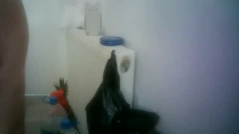 brazillllondonn online show from May 1, 2026, 5:50 pm