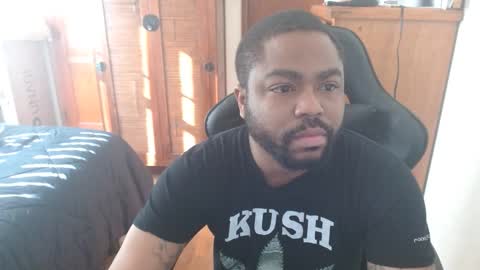 Breadw1nnah online show from January 1, 2025, 6:49 pm