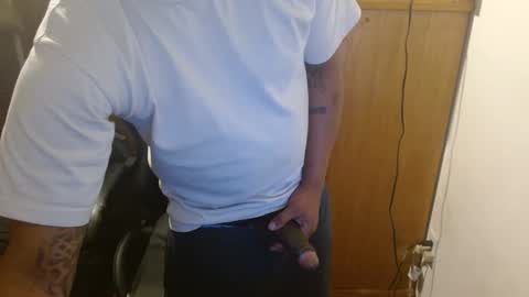 Breadw1nnah online show from January 3, 2025, 2:43 am