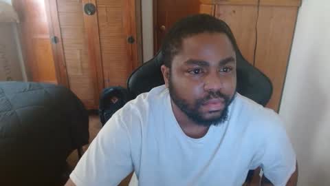 Breadw1nnah online show from January 8, 2025, 10:37 pm