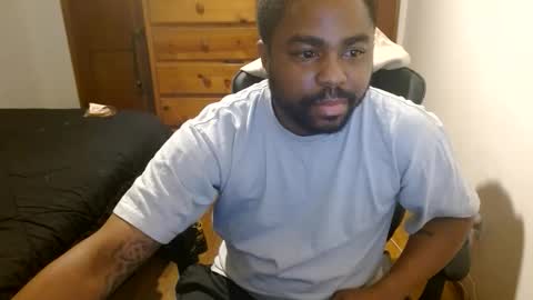 Breadw1nnah online show from November 5, 2025, 5:07 am