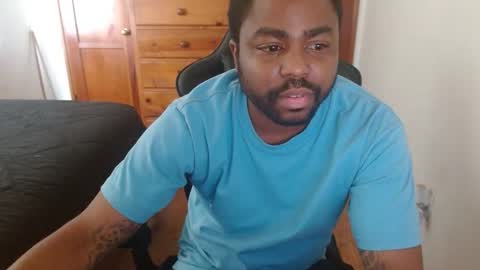 Breadw1nnah online show from November 9, 2025, 9:02 pm