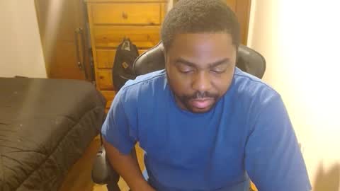 Breadw1nnah online show from November 12, 2025, 9:10 am