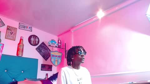 breazer__ online show from October 31, 2025, 5:47 pm