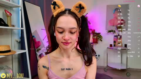 Ashley Dolce and Lou online show from April 1, 2026, 4:04 pm