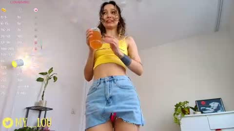 Snapshot of breeding_material chatting on July 15, 2026, 3:28 pm Ashley Dolce and Lou online show from July 15, 2026, 3:28 pm