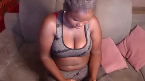 Snapshot of breestaarrs chatting on October 20, 2025, 8:15 am Valentina online show from October 20, 2025, 8:15 am