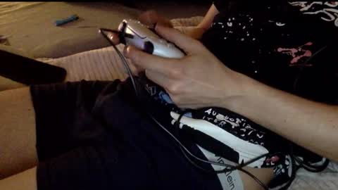 Snapshot of breezydicks chatting on October 16, 2025, 4:57 am breezydicks online show from October 16, 2025, 4:57 am