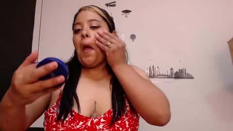 Snapshot of brenda_maz chatting on January 13, 2025, 12:45 pm Brenda online show from January 13, 2025, 12:45 pm