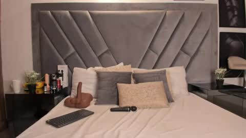 Brenda online show from March 16, 2026, 9:30 pm