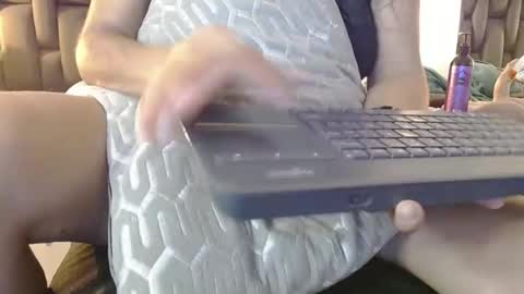 BRENDA VELASQUEZ online show from January 19, 2025, 2:04 am