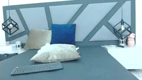 BRENDA VELASQUEZ online show from February 28, 2025, 8:39 pm