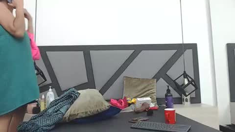 BRENDA VELASQUEZ online show from March 5, 2025, 3:18 am