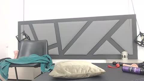 BRENDA VELASQUEZ online show from March 9, 2025, 3:43 am