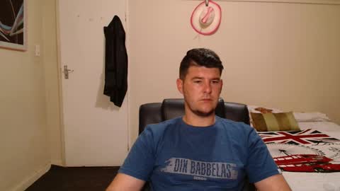 ask me lol online show from March 18, 2026, 4:37 am