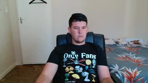 Snapshot of brendansexyboy098754 chatting on May 2, 2026, 7:57 am ask me lol online show from May 2, 2026, 7:57 am