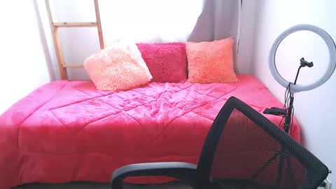 brendasantos_77 online show from October 10, 2025, 1:21 pm