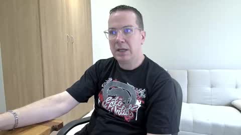 Snapshot of brettdj chatting on November 15, 2025, 9:28 am Brett online show from November 15, 2025, 9:28 am