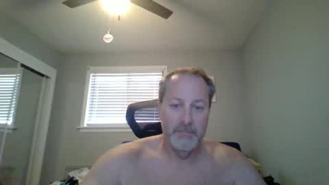 hey online show from April 16, 2026, 9:04 pm