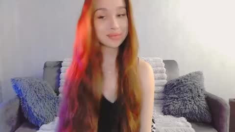 bri_fox online show from May 19, 2026, 8:53 am