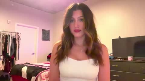 Snapshot of briadominick chatting on July 7, 2026, 2:58 am Brianna3 online show from July 7, 2026, 2:58 am