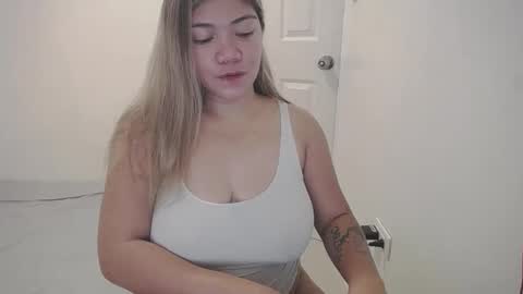 Snapshot of briana_lovexx chatting on February 1, 2025, 12:29 am Briana online show from February 1, 2025, 12:29 am